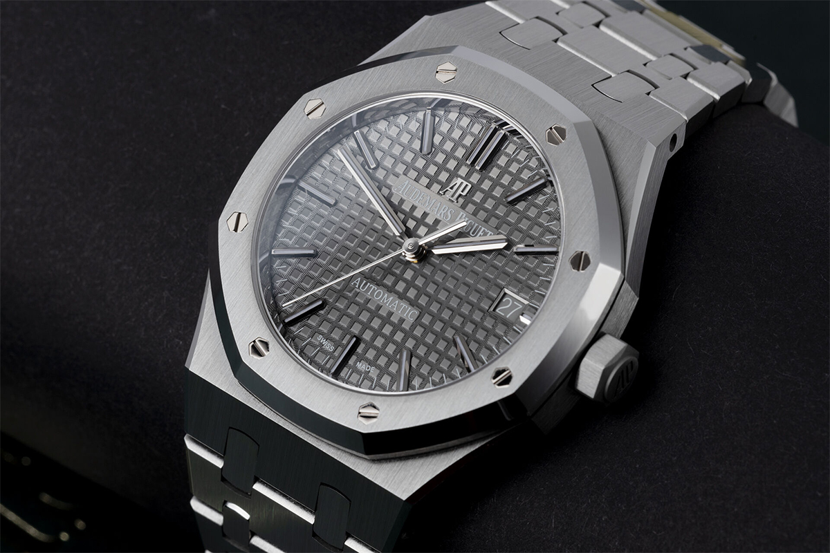 Audemars Piguet Royal Oak - Image via The Watch Club